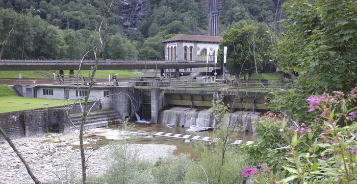 Il fiume Ticino a Lavorgo con 100 litri al minuto